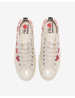 CONVERSE X CDG PLAY MULTI HEART CHUCK TAYLOR ALL STAR '70 LOW Voir les baskets