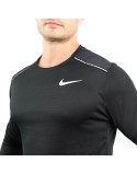 Nike Long Sleeve Miller 1.0 T-Shirt (Black) votre