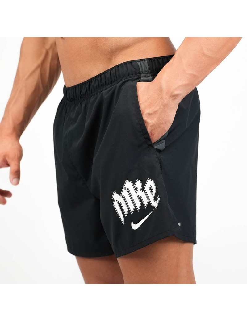 Nike Dri Fit Challenger 5 inch shorts (Black/White) Par le système avancé 