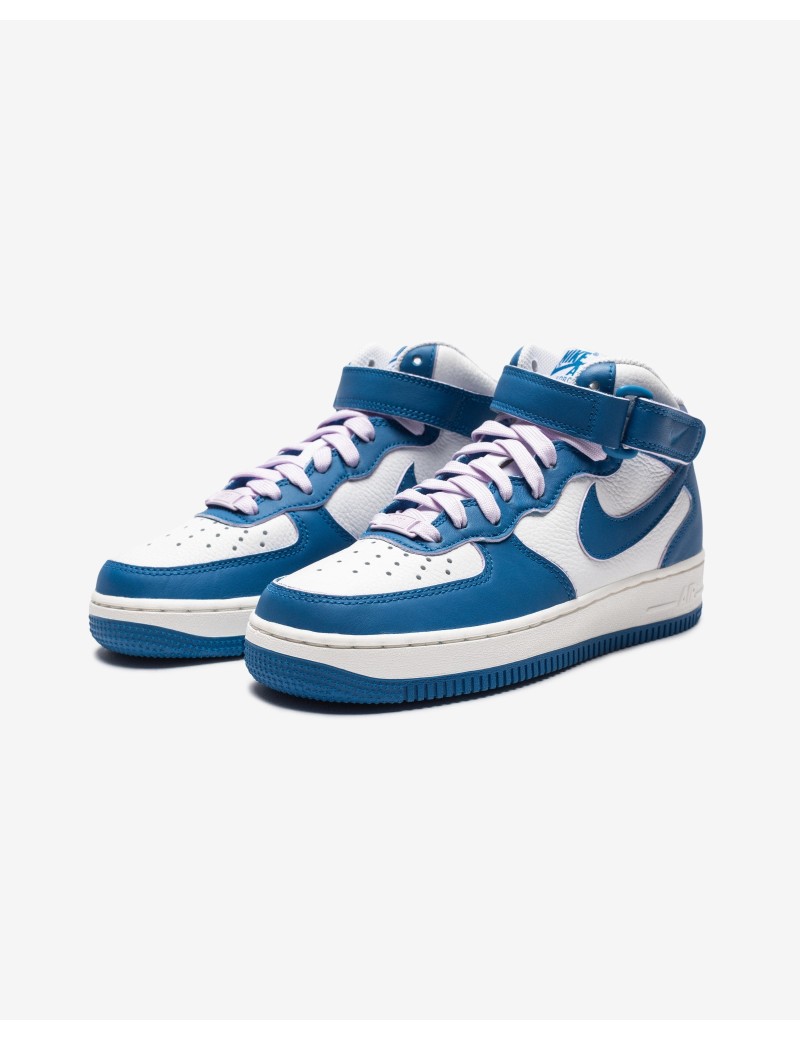 NIKE WOMEN'S AIR FORCE 1 '07 MID - WHITE/ MILITARYBLUE/ SAIL une grave pollution 