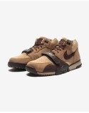 NIKE AIR TRAINER 1 - HAY/ BAROQUEBROWN/ TAUPE/ VARSITYRED 50% de réduction en Octobre 2024