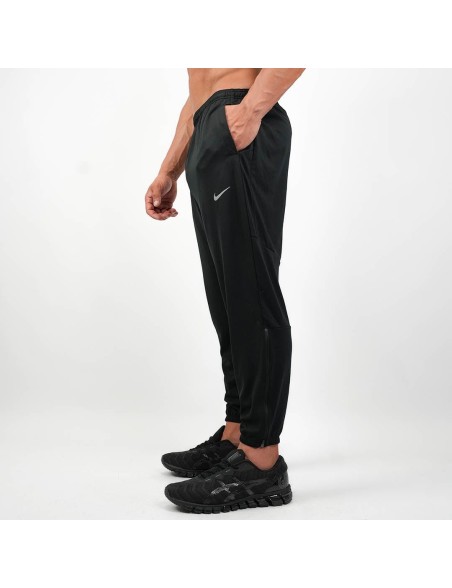 Nike Dri Fit Challenger Pants (Black/Silver) Voir les baskets