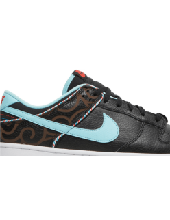 Men’s Nike Dunk Low Retro SE ‘Black/Copa-White-Chile Red’ (Black Barbershop) plus qu'un jeu 