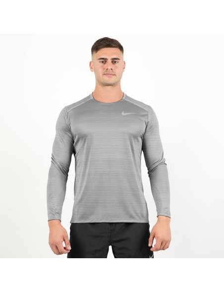 Nike Long Sleeve Miller 1.0 T-Shirt (Dark Grey) à prix réduit toute l'année